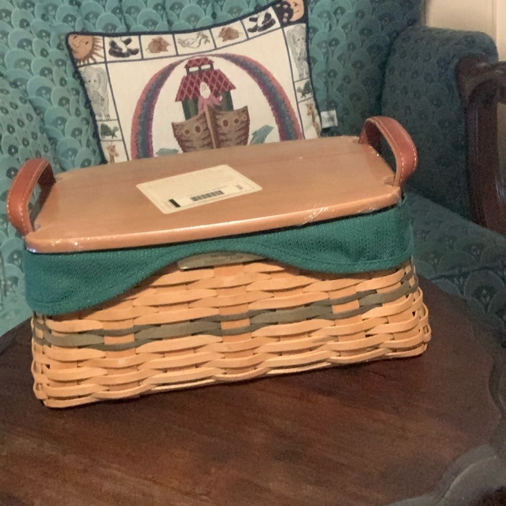Longaberger Christmas Collection 2002 Edition Traditions Basket